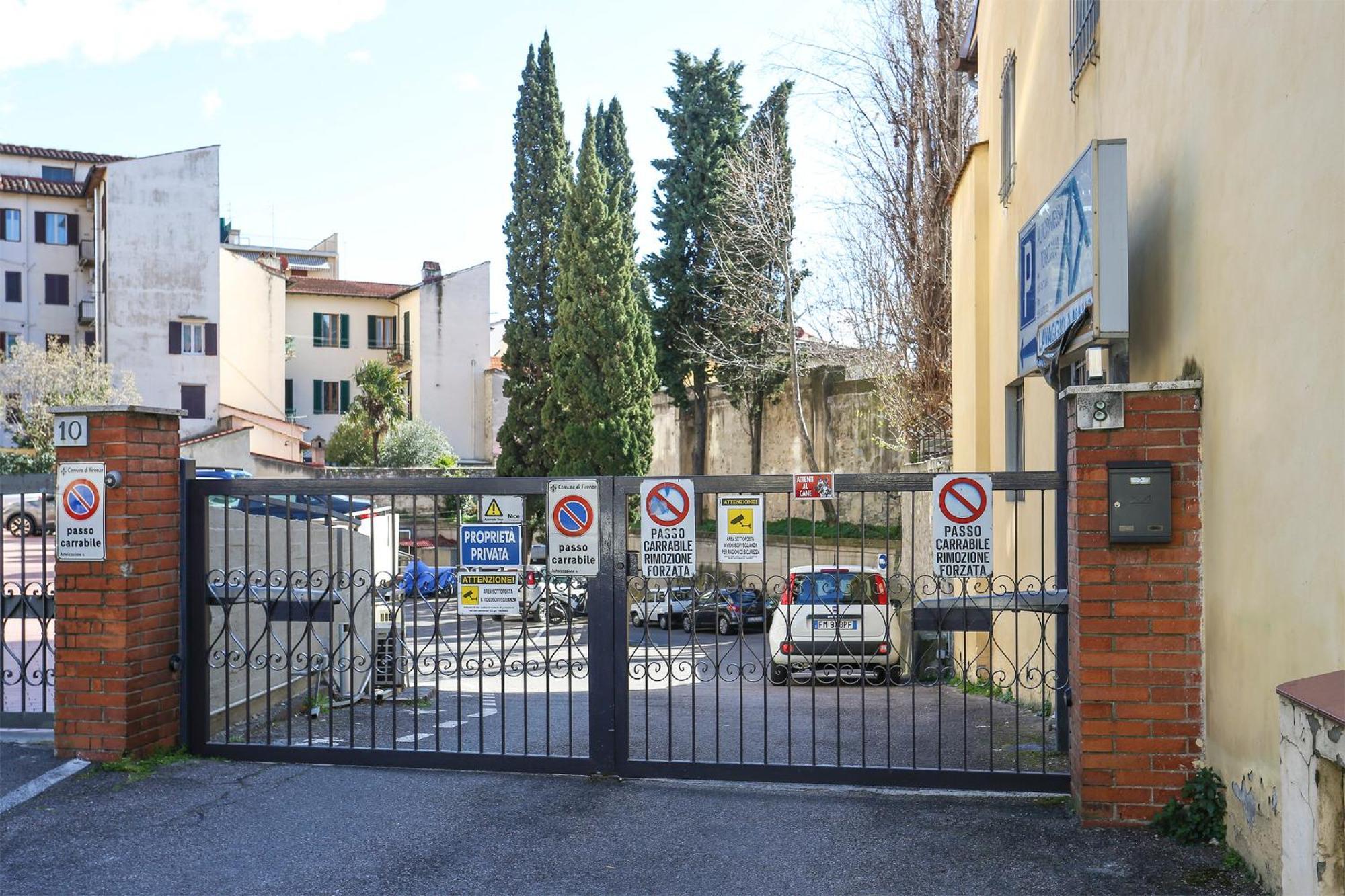 La Tua Casa A Firenze Con Parcheggio Privato Per 2 Auto Lägenhet Exteriör bild